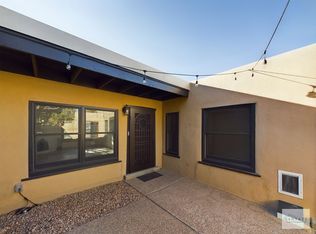 833 Los Lovatos Rd, Santa Fe, NM 87501