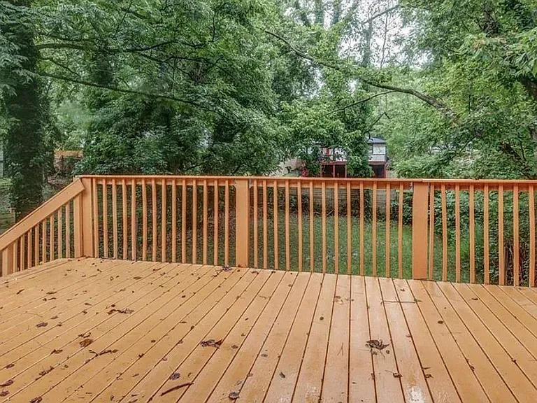 686 Center Hill Ave NW — Photo 13