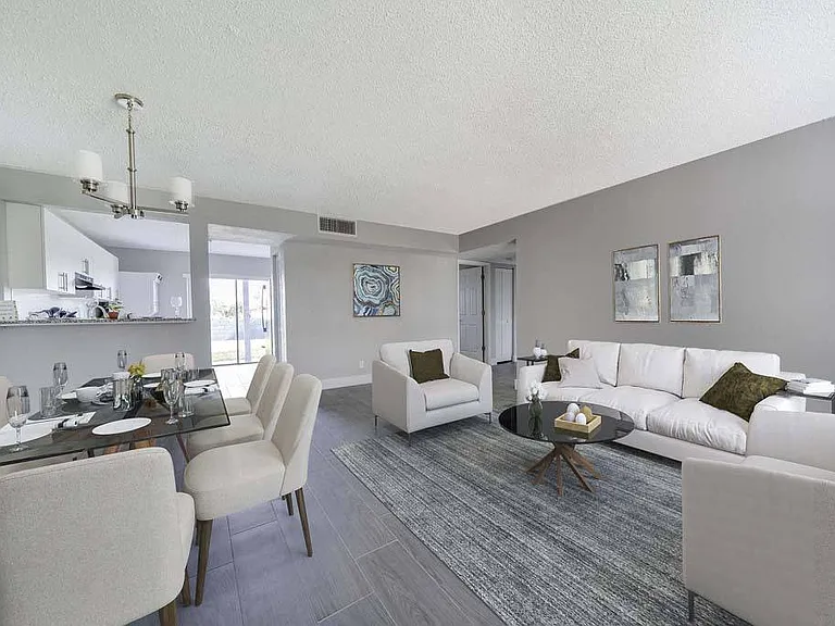 Piper Village West — Photo 8
