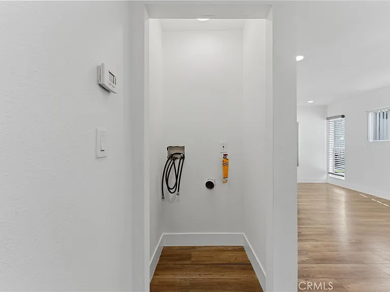 6011 Arlington Ave — Photo 9