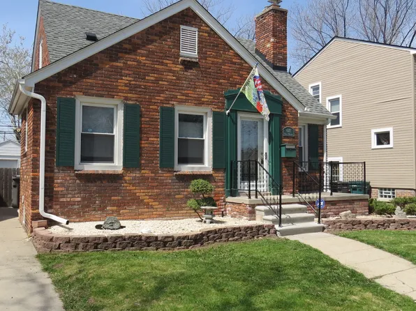 611 N Waverly St, Dearborn, MI 48128