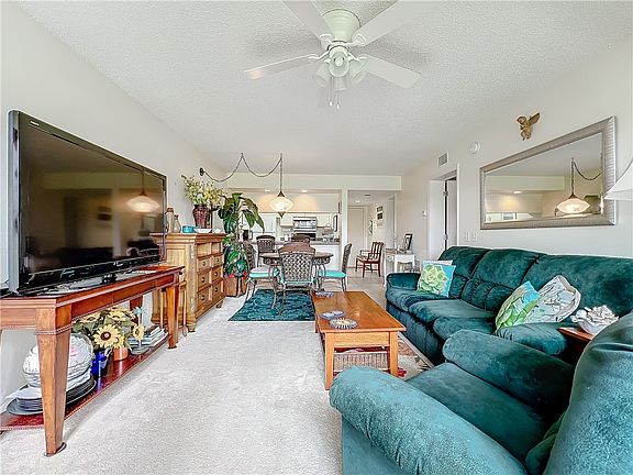 2nd image of 1 Plantation Dr APT 102