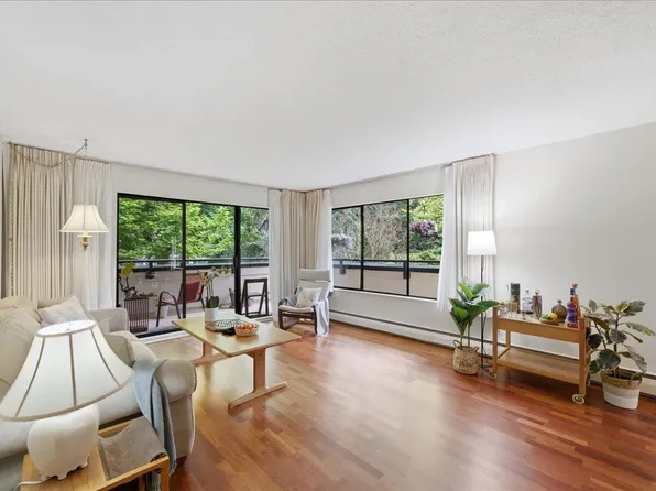 1710 W 13th Ave #202, Vancouver, BC V6J 2H1