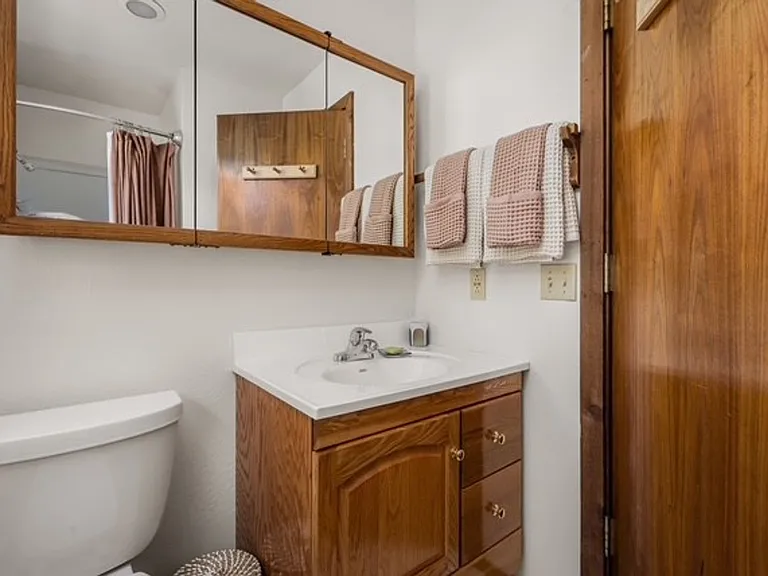 14501 Harter Pl — Photo 10