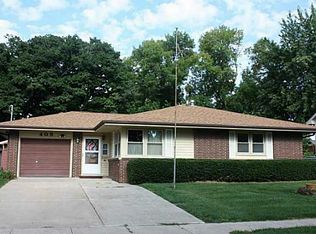 405 E 17th St N, Newton, IA 50208