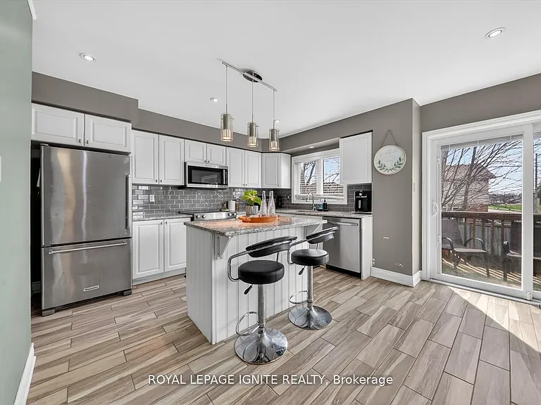 571 Longworth Ave #27 — Photo 17
