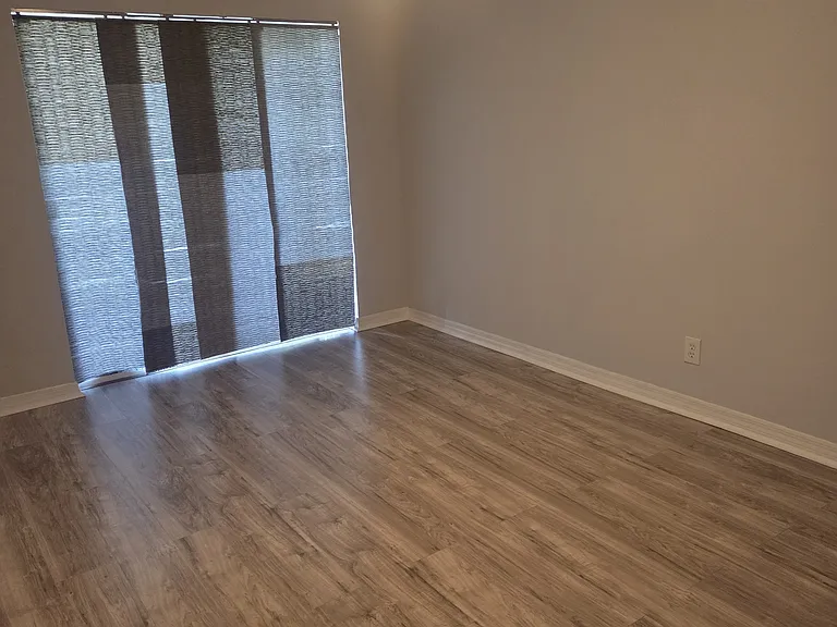 5380 4th St N #203 — Photo 6
