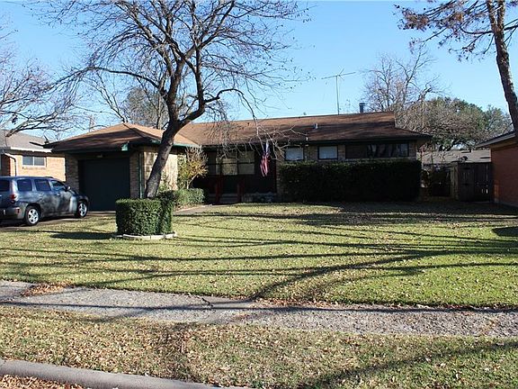2nd image of 1040 S Bryan St