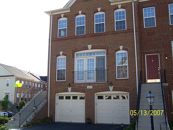 BRICK FRONT 2 CAR GARAGE