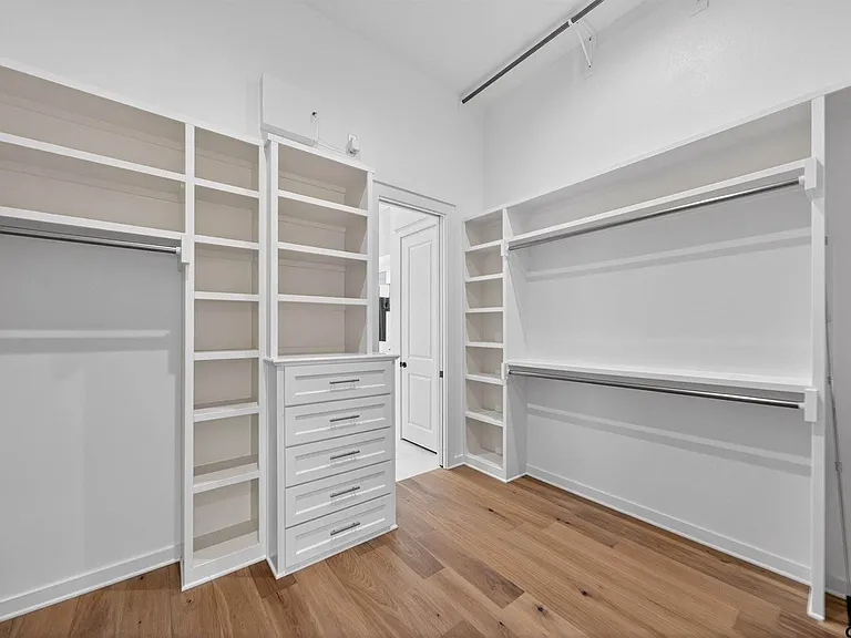 7517 Cross Gate Way — Photo 20