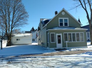 902 Main St, Norway, MI 49870