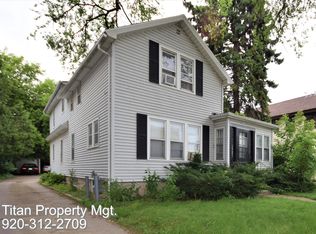 1517 Oregon St #2, Oshkosh, WI 54902