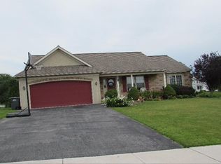 2620 Admire Springs Dr, Dover, PA 17315