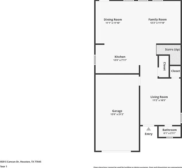 4 bed, 2.5 bath, 1700 sqft, $1,740 — Photo 2