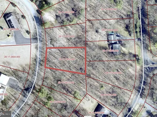 2412 Crow Foot Dr, Auburn, PA 17922