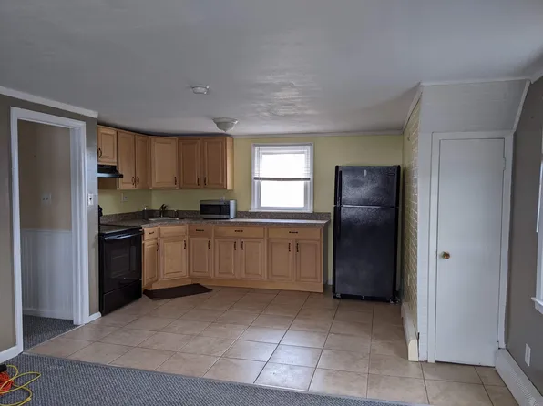 (undisclosed Address), West Babylon, NY 11704