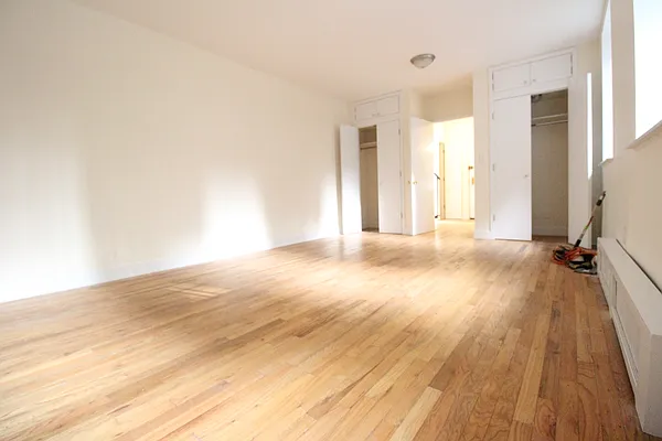 Rented by Luxor Homes & Investment Realty | media 18