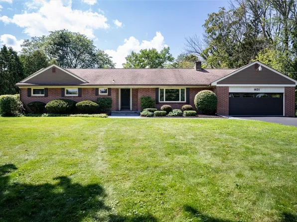 1621 Five Mile Line Rd, Penfield, NY 14526