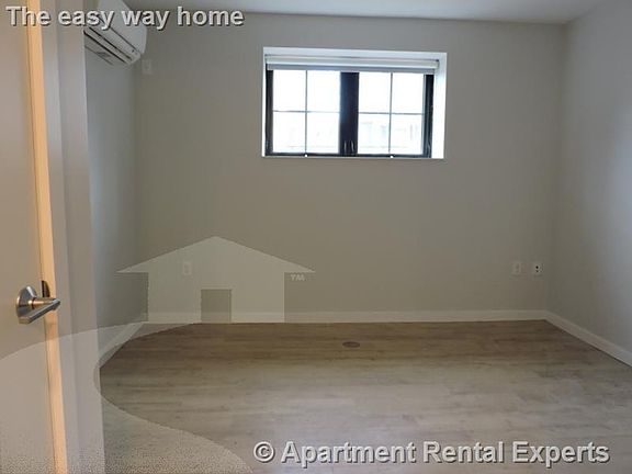 5th image of 10 Soden St #8