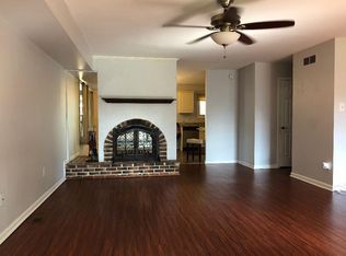 1 Carriage Dr, Doylestown, PA 18901