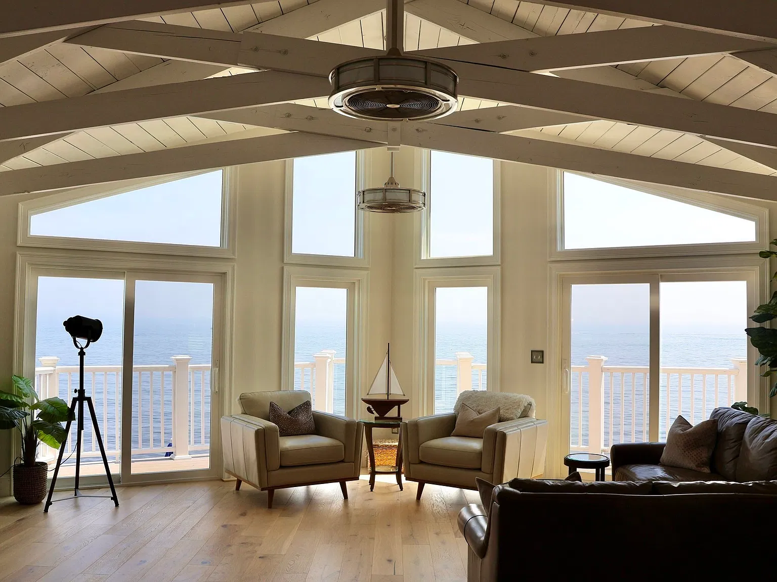 1 bed, 1.0 bath, 1050 sqft, $2,975 — Photo 3