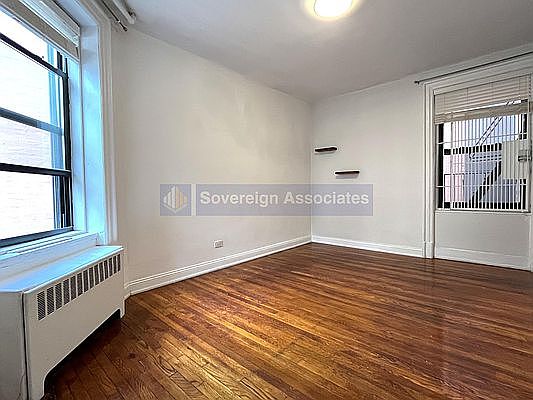 5th image of 235 W 103rd St APT 7H