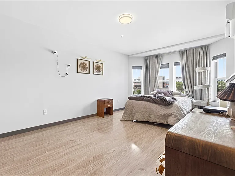 145 Newbury Ave #15 — Photo 16