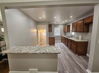 24500 Elsmere Dr #24500, Euclid, OH