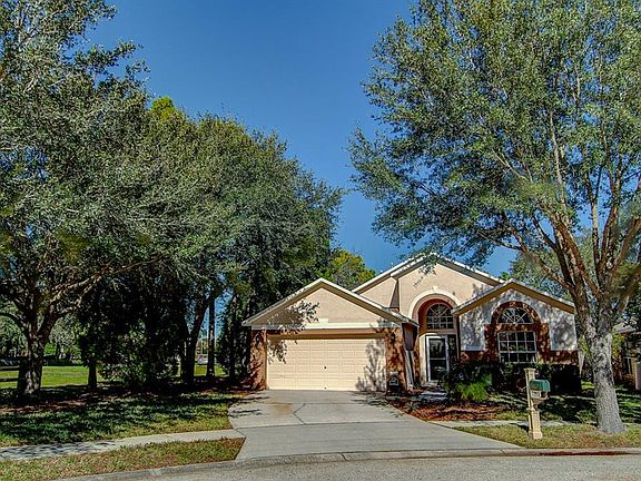 2nd image of 7602 Hampshire Garden Pl