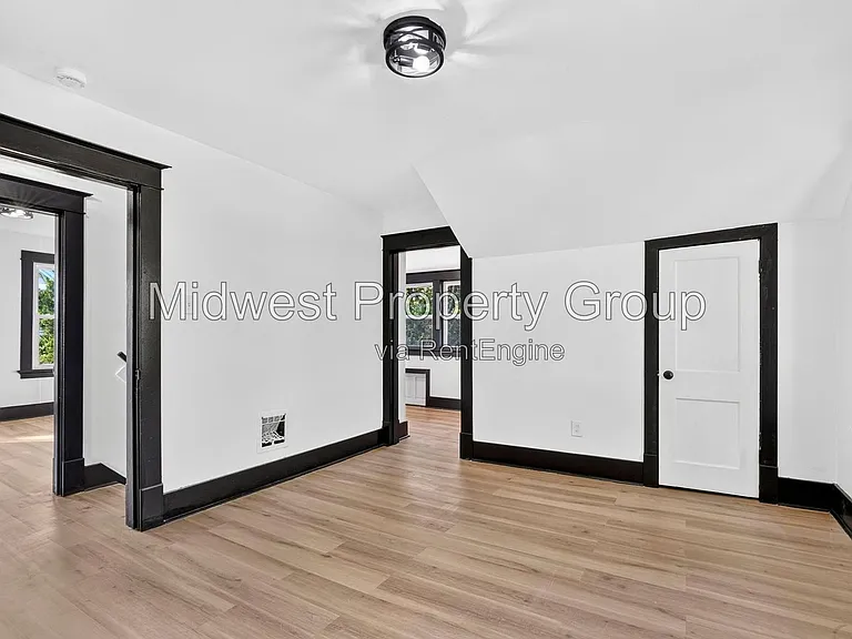 11560 Old Halls Ferry Rd — Photo 25