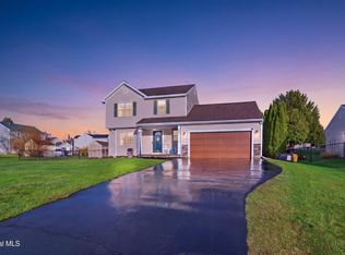 208 Springdale Way, Schenectady, NY 12306