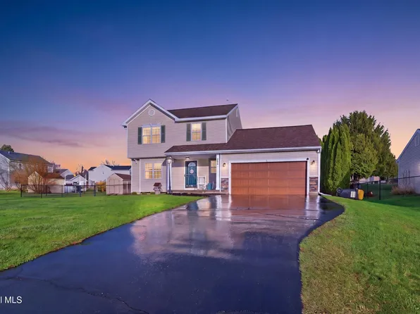 208 Springdale Way, Schenectady, NY 12306