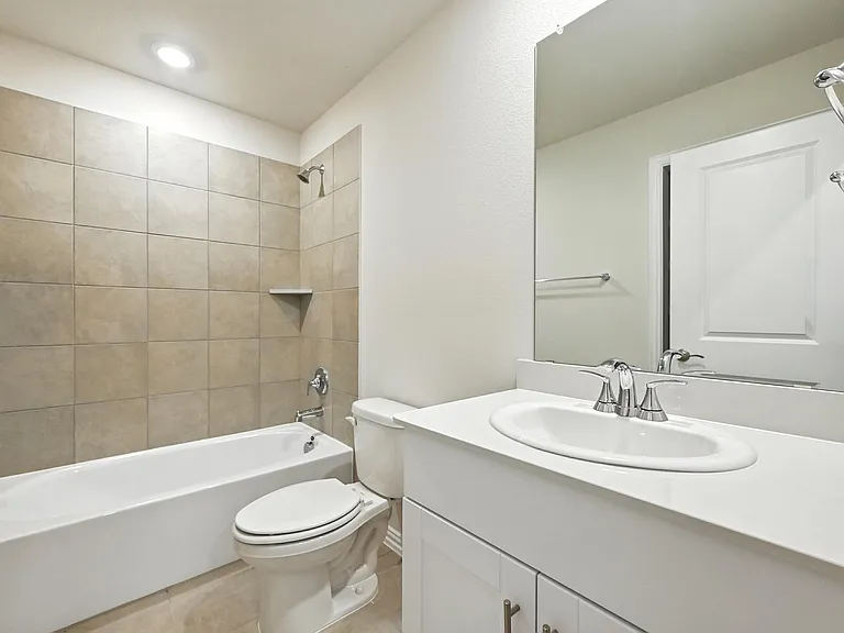 6629 Coyote Valley Trl — Photo 5