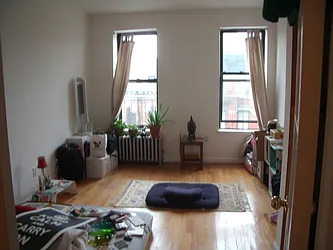 Rented by Kings Court Real Estate