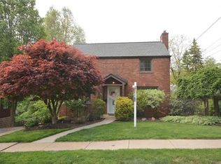 350 Atlanta Dr, Pittsburgh, PA 15228