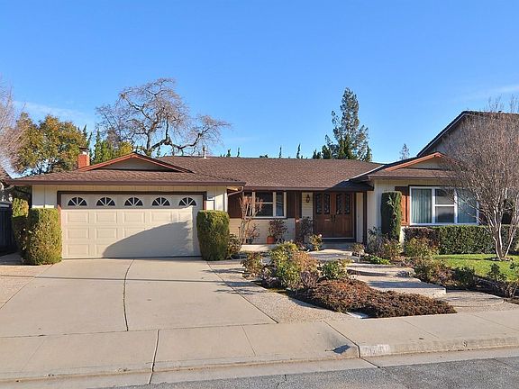 2nd image of 7041 Elmsdale Dr