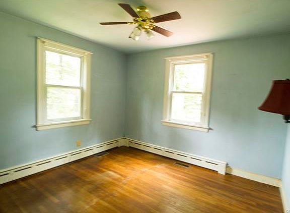 5th image of 8213 Bowers Ln