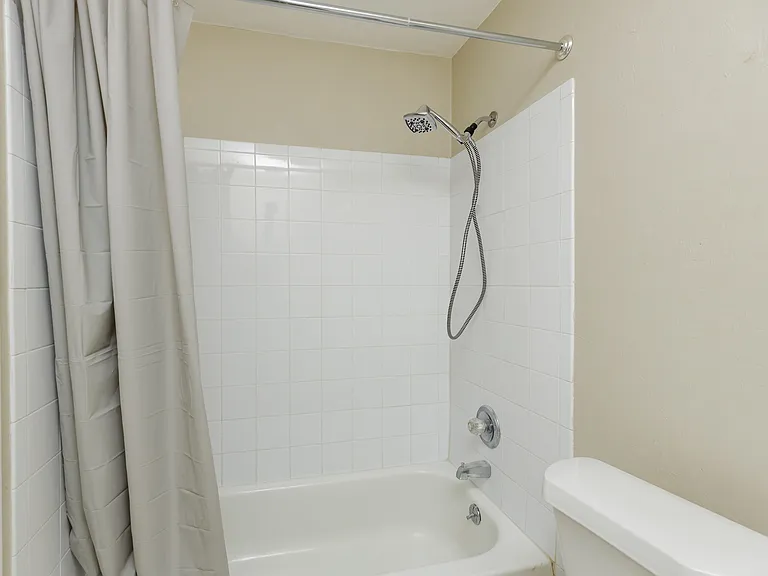 6365 NW 109th Pl — Photo 17