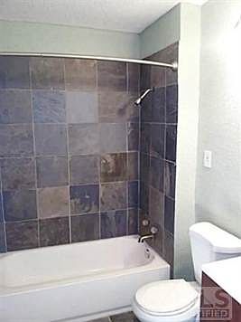 4th image of 2366 Kingswood Dr