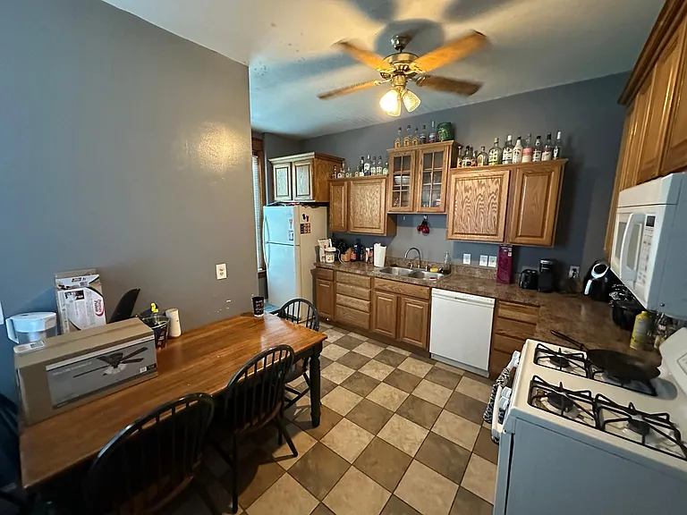 2317 Flora St — Photo 3