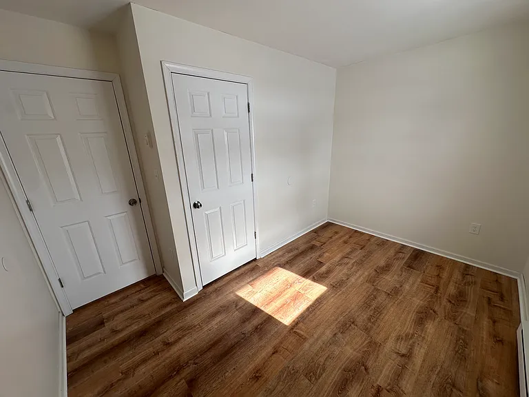 1453 Monroe Ave #1 — Photo 13