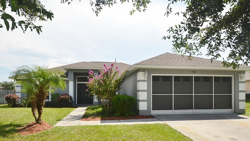 1st image of 318 Country Lakes Cir
