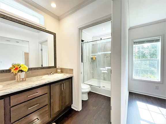 3rd image of 10799 SW 30th Ave