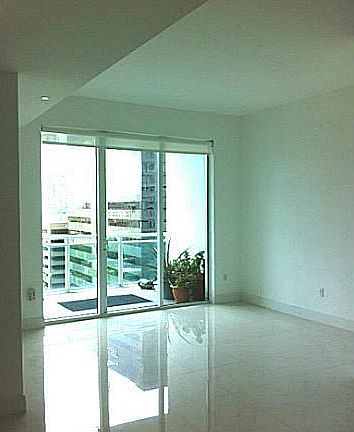 4th image of 950 Brickell Bay Dr #1006