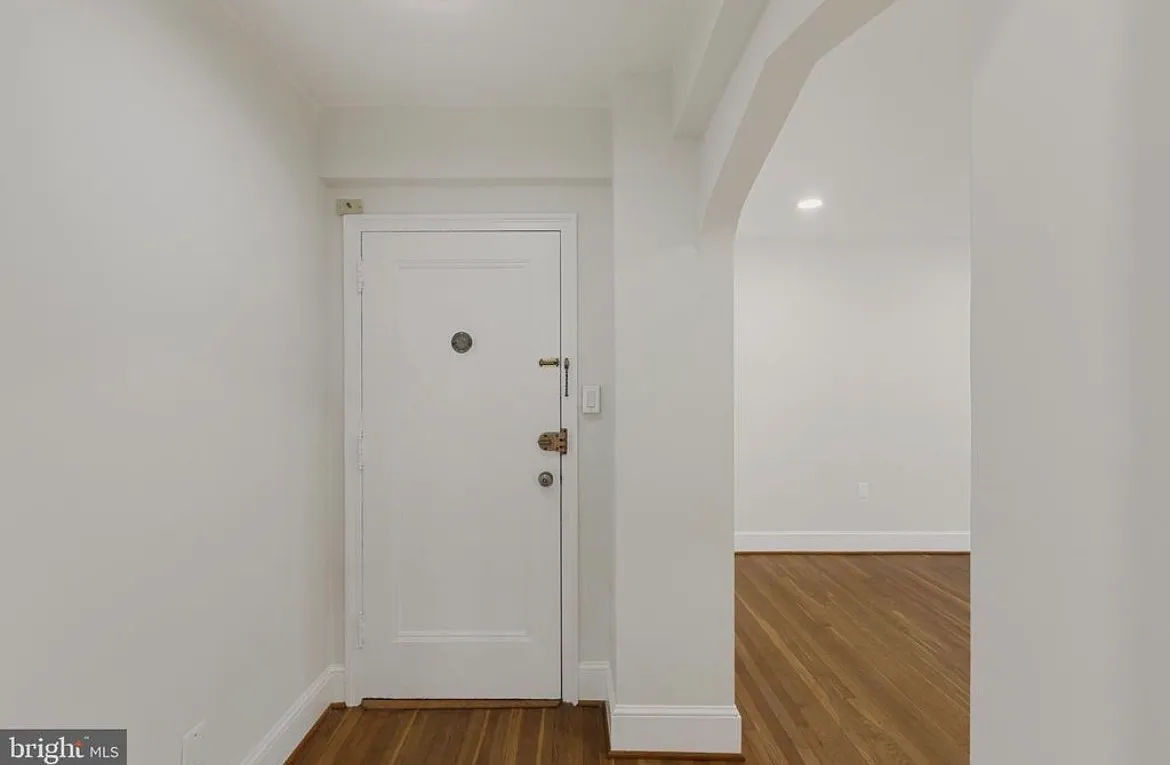 1 bed, 665 sqft, $2,300 — Photo 1