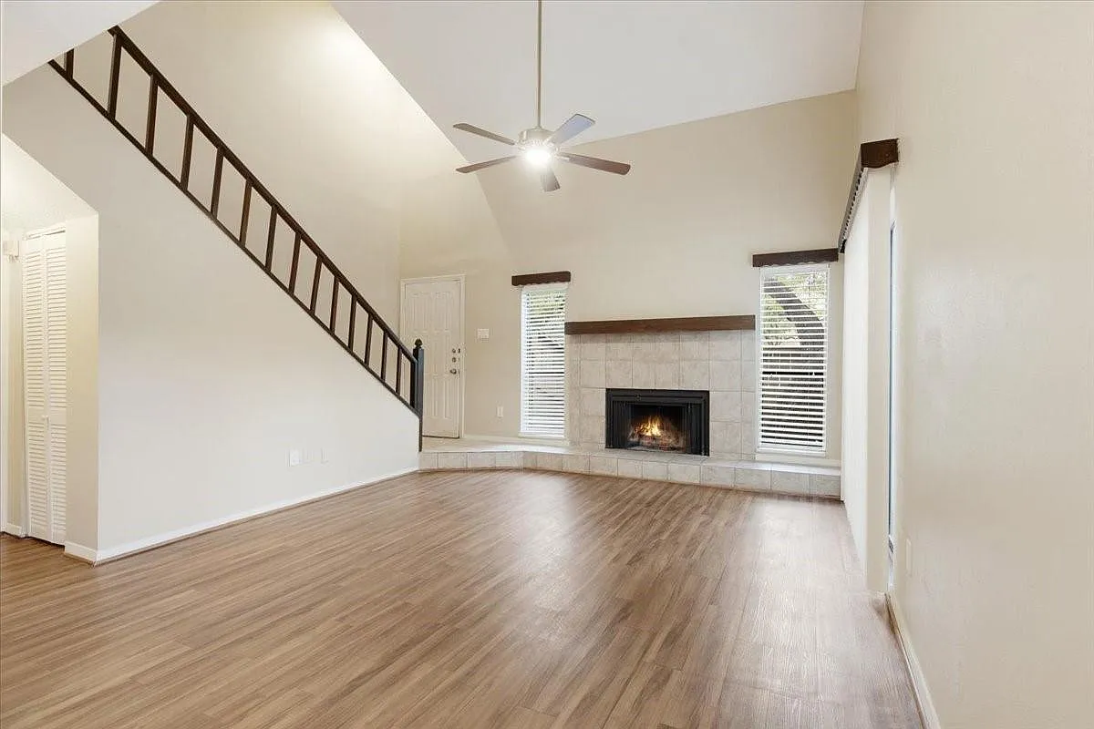 Building Photo - 3502 Ocee St #3502