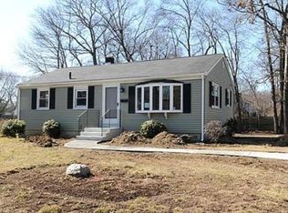 73 Crescent Ave, North Attleboro, MA 02760