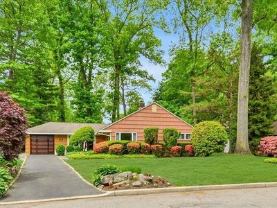 7 Appletree Lane, Glen Cove, NY, 11542