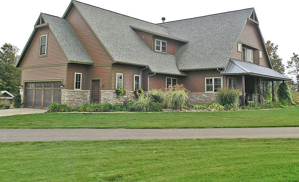 Great home on 11 acres with outbuilding