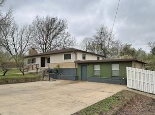 106 S West Ave, Tahlequah, OK 74464